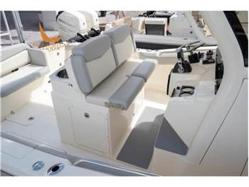 Scout Boats 305 LXF