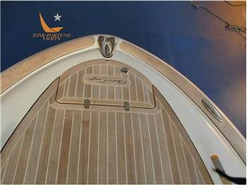 Chris Craft CORSAIR 28