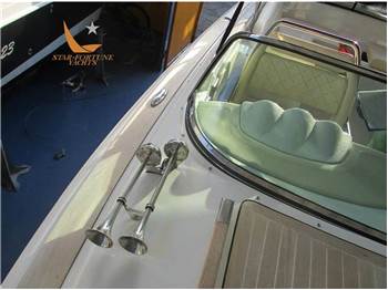 Chris Craft CORSAIR 28