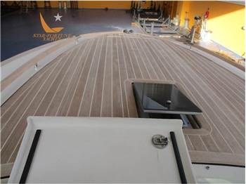 Chris Craft CORSAIR 28