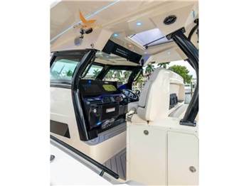 Scout Boats 377 LXF