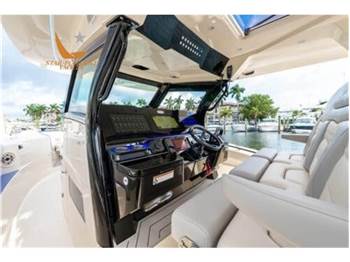 Scout Boats 377 LXF