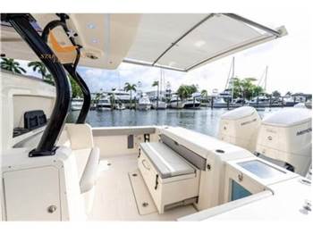 Scout Boats 377 LXF