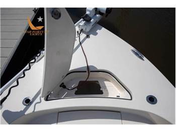 Scout Boats 231XSB