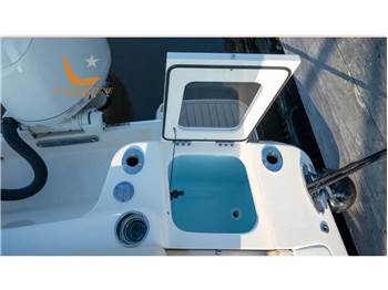Scout Boats 220 DORADO