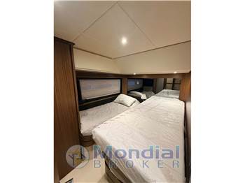 Azimut Magellano 66