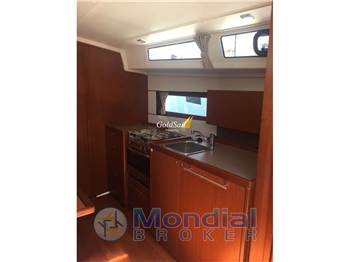 Beneteau Oceanis 38.1
