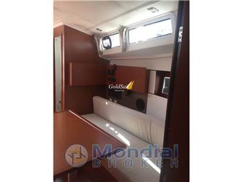Beneteau Oceanis 38.1