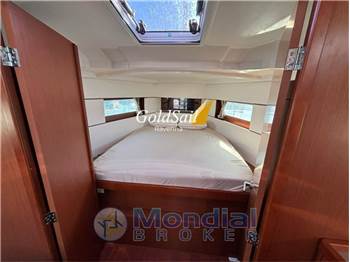 Beneteau Oceanis 38.1