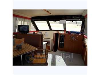 Riviera 39 fly