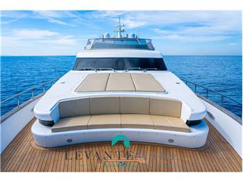 Cantieri di Pisa Akhir 85