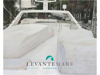 Ferretti 680