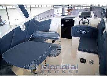 Nautica Iavarone IAV Marine 28