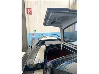 Axopar Brabus 900 st
