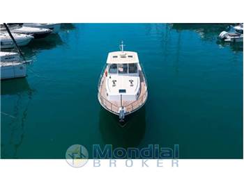 Grand banks Eastbay 43