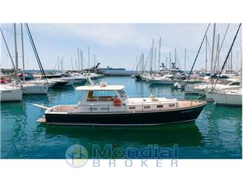 Grand banks Eastbay 43