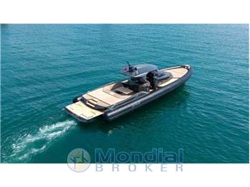Sacs marine Strider 15