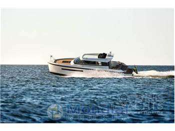 Delta powerboats 33 coupé