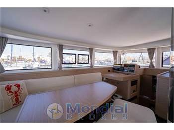 Lagoon 42