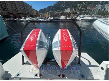 Axopar 37 Sun Top Brabus Line