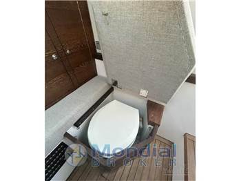 Axopar 37 Sun Top Brabus Line