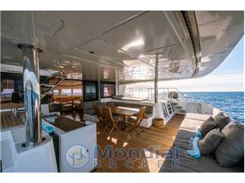 Lagoon 620