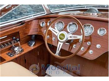 J craft Torpedo 42