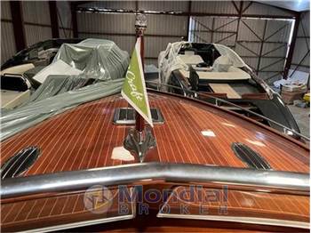 J craft Torpedo 42