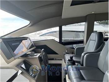 Pershing 7x