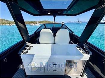 Virtue yachts V10 top