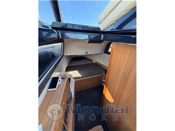 Virtue yachts V10 top