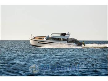 Delta Powerboats 33 Coupé