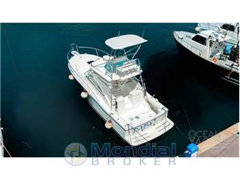 Luhrs 30 open