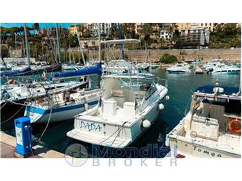 Luhrs 30 open
