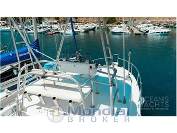 Luhrs 30 open