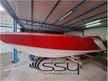 MAGNUM MARINE 27 STARFIRE