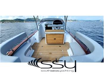 CANTIERI TIRRENIA gozzo VIVEUR 28 CABIN
