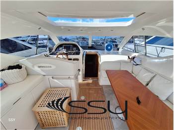 UNIESSE 48 HARD TOP