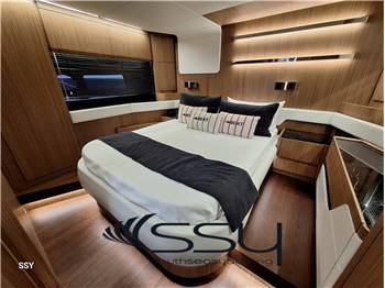 RIZZARDI IN SIX / INSIX