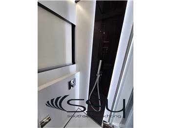 RIZZARDI IN SIX / INSIX