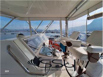 CABO YACHT 43 Flybridge