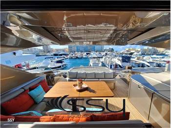 PERSHING 72