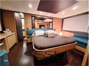 PERSHING 72