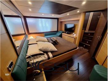 PERSHING 72