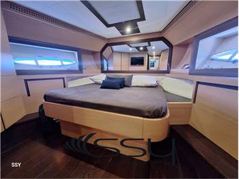 PERSHING 72