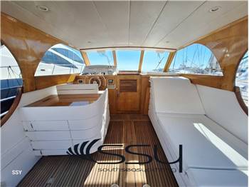 CANTIERE DI PINTO SPARVIERO 40