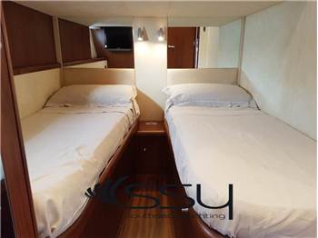 SUNSEEKER PREDATOR 72