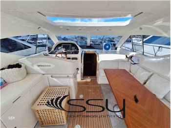 UNIESSE 48 HARD TOP