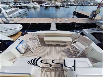 UNIESSE 48 HARD TOP