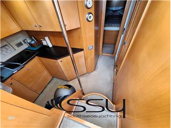 UNIESSE 48 HARD TOP
